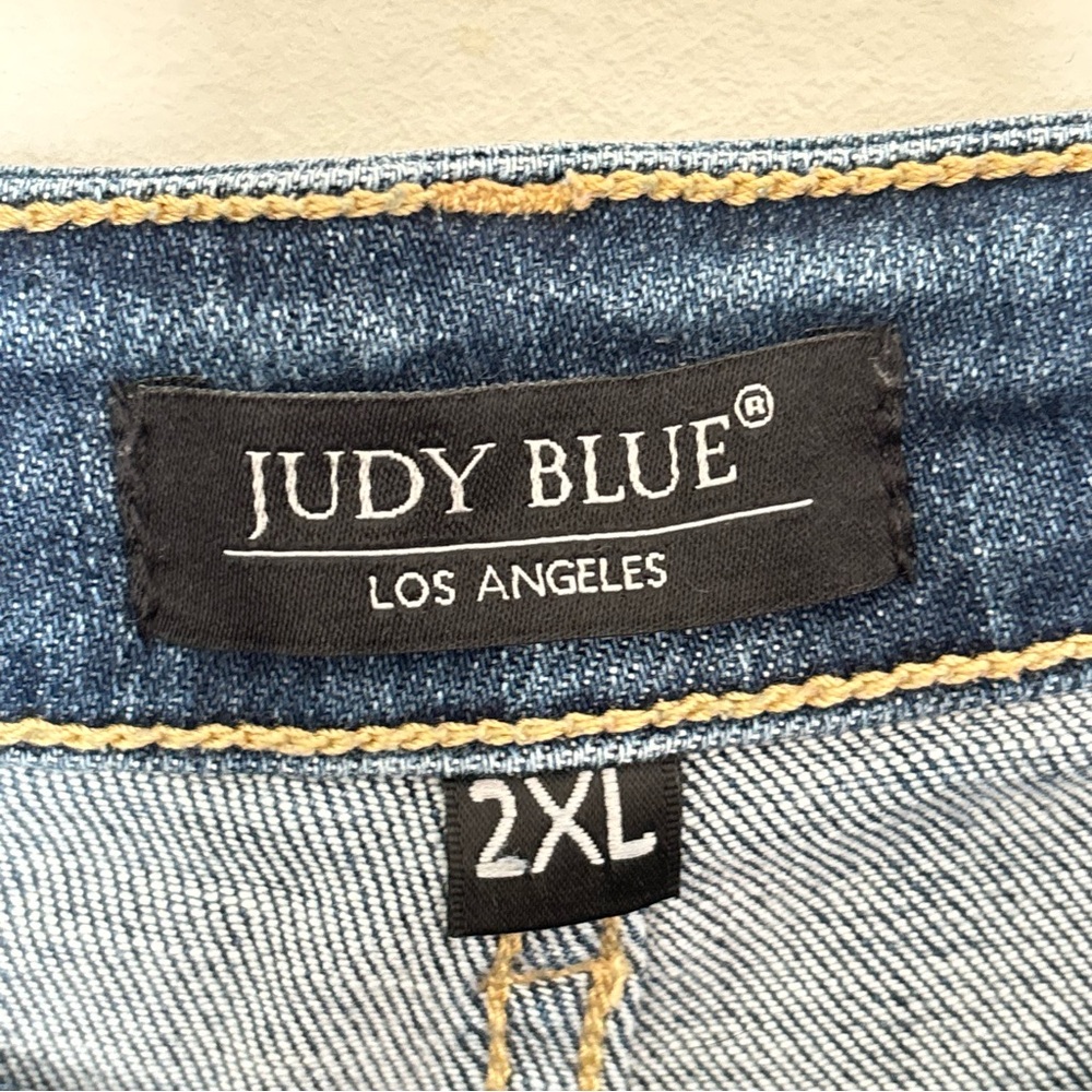 Judy Blue Distressed Denim Jean Shorts Size 2XL / 38 waist x 4 in inseam *J15 - Picture 7 of 14